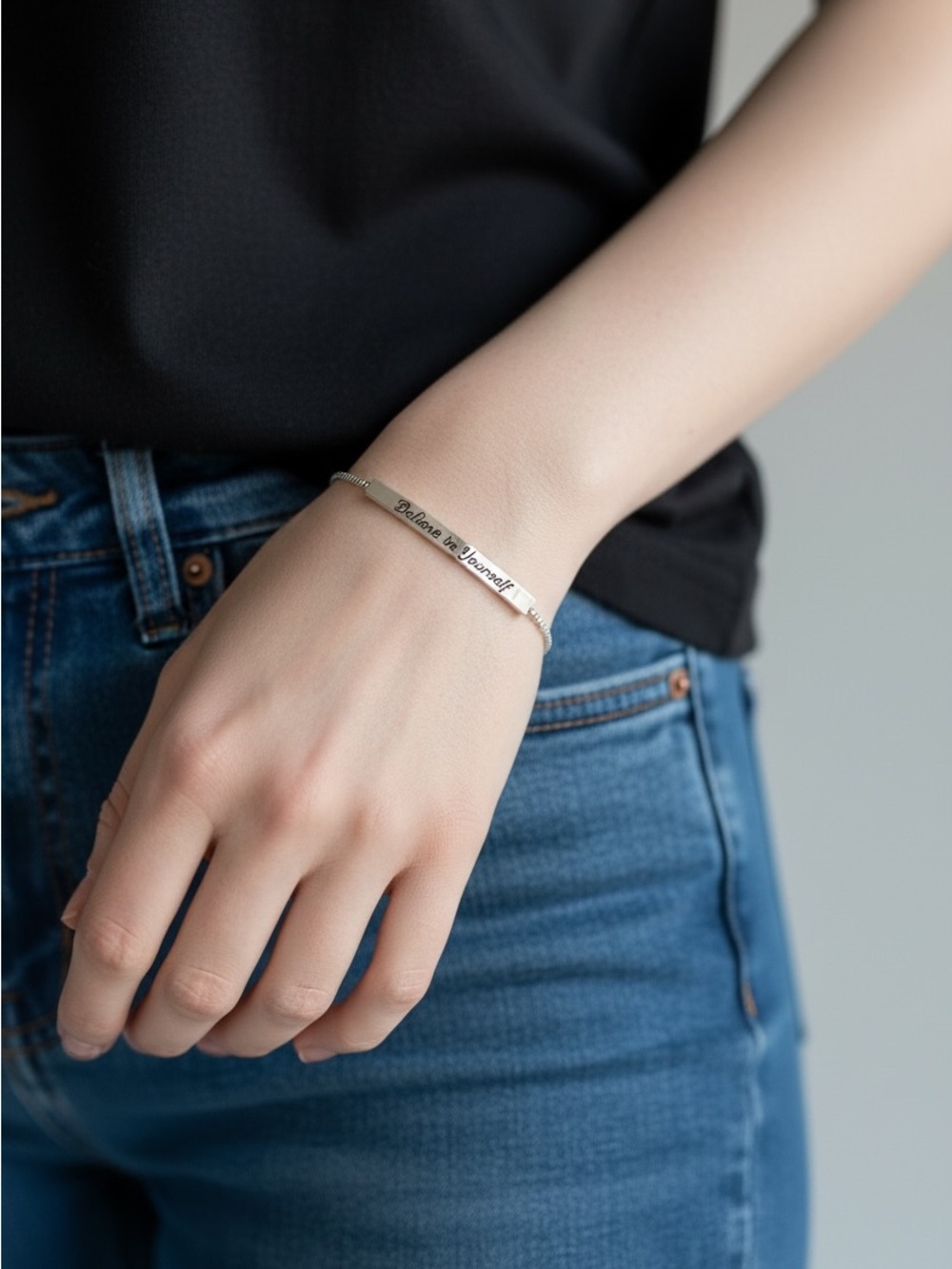 10/11 Sterling Silver Engraved Bar Bracelet - Silver
